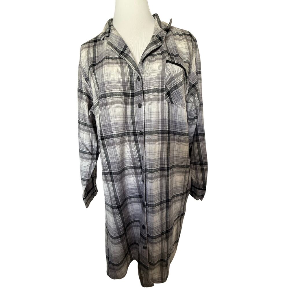 SKU2488 Xhilaration Women's XL Gray Black Plaid Button Up Long Sleeve Top